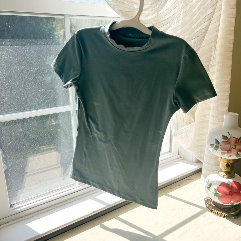 White Fox Boutique Short Sleeve Tee in Sage Green